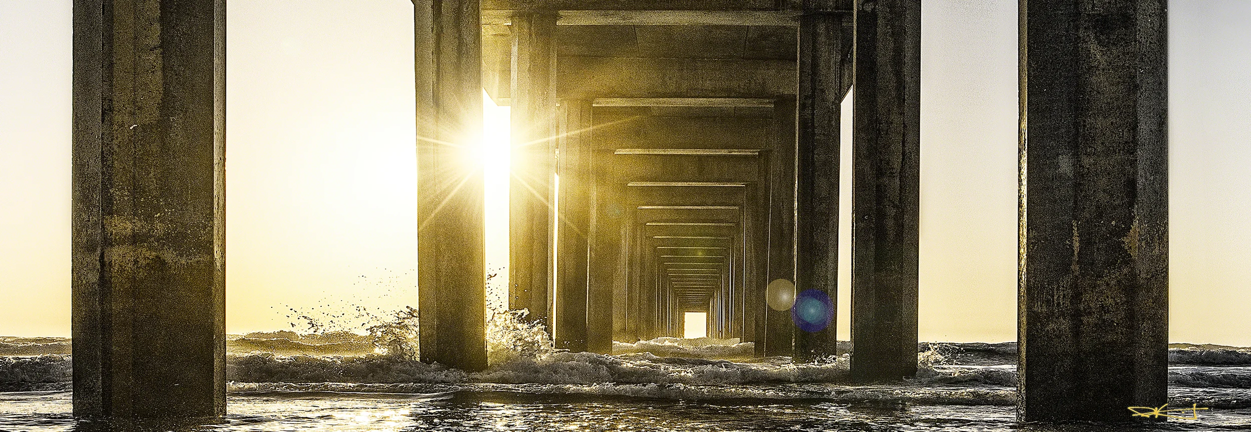 Scripps Pier 15bb WM sm.jpg