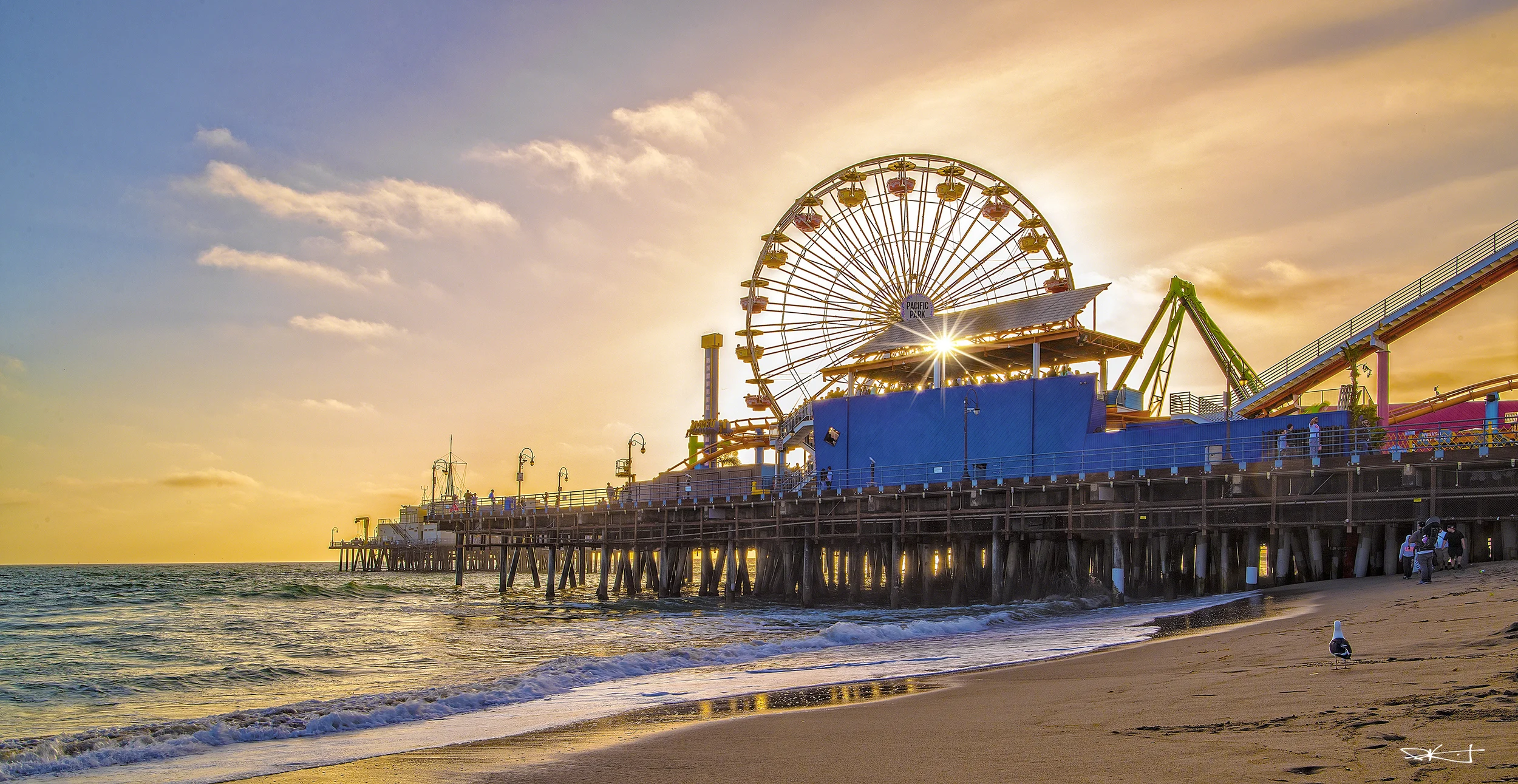 Santa Monica Pier WM sm.jpg