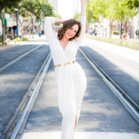 LaurenVIP_WhtDress-15.jpg