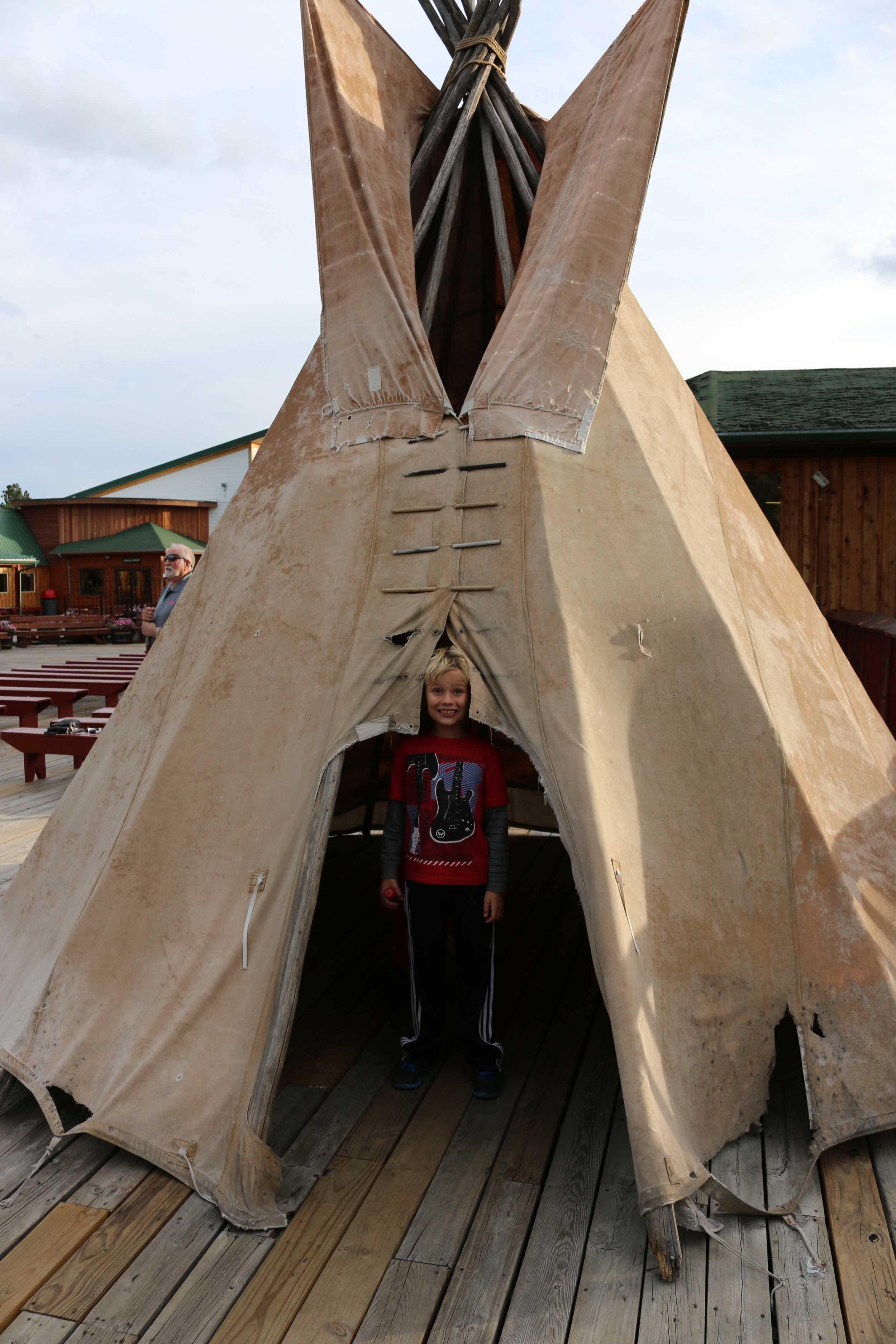 Dylan wears a tipi.