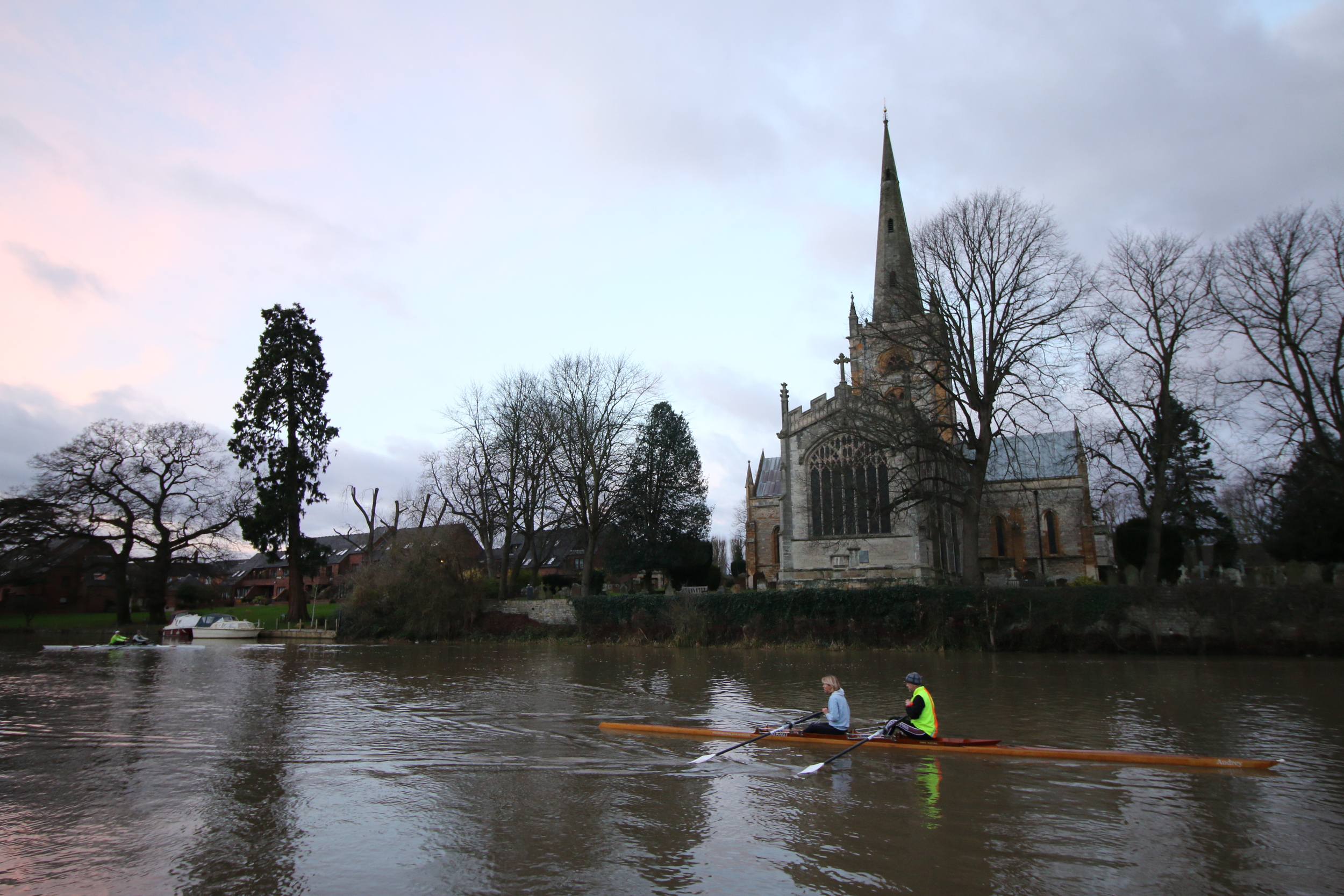Rowers at dawn, Stratford-upon-Avon: they're a keen bunch.