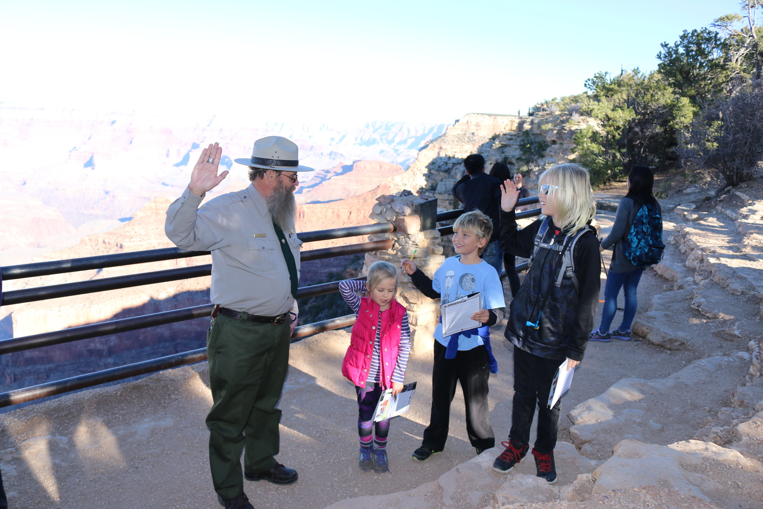 Grand Canyon NP: Ranger Ron leads the children though their Junior Ranger pledge.