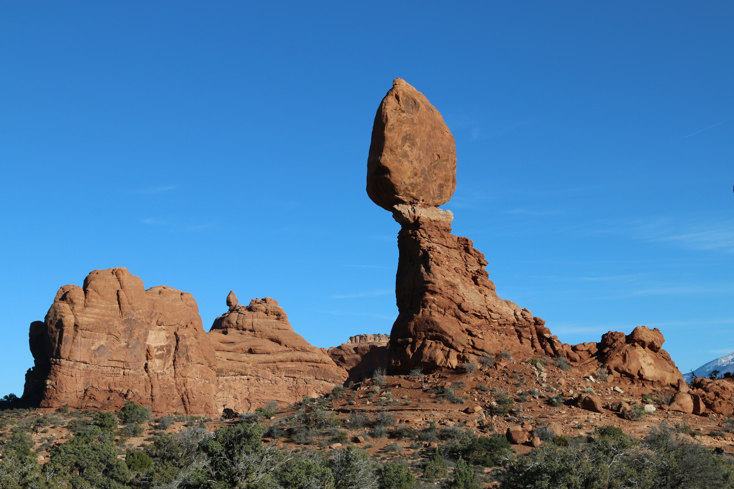 Arches NP: Balanced Rock (the rock itself is 55' high).