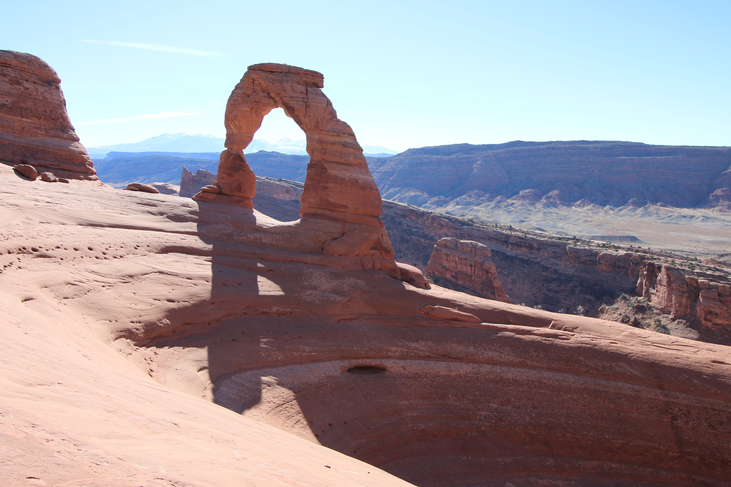 Arches NP: Delicate Arch (65' high and an Utah icon).