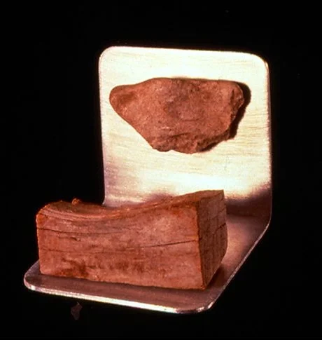 Lumber and Rock Rest 木石椅