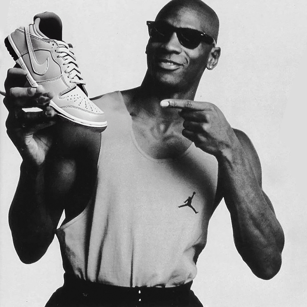 6491be6179abf5c5bc22f845_00155-377246441-Nike Dunk Low____.png