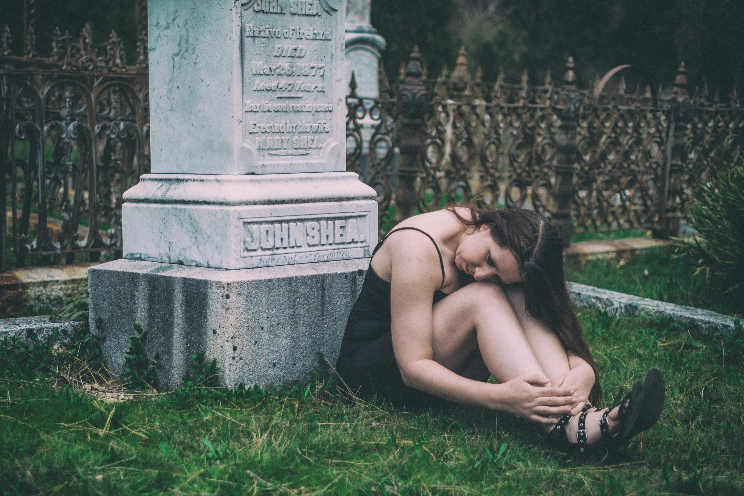 After taking photos at the tulip garden, we headed down to the cemetery outside downtown Nevada City for some moody and emotional portraits.