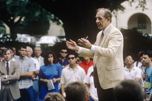 Chancellor James Wharton speaks to students regarding a tuition hike of $48 per semester in 1989. Image Credit: http://www.lsu.edu/departments/gold/2011/07/alley.shtml#!prettyPhoto