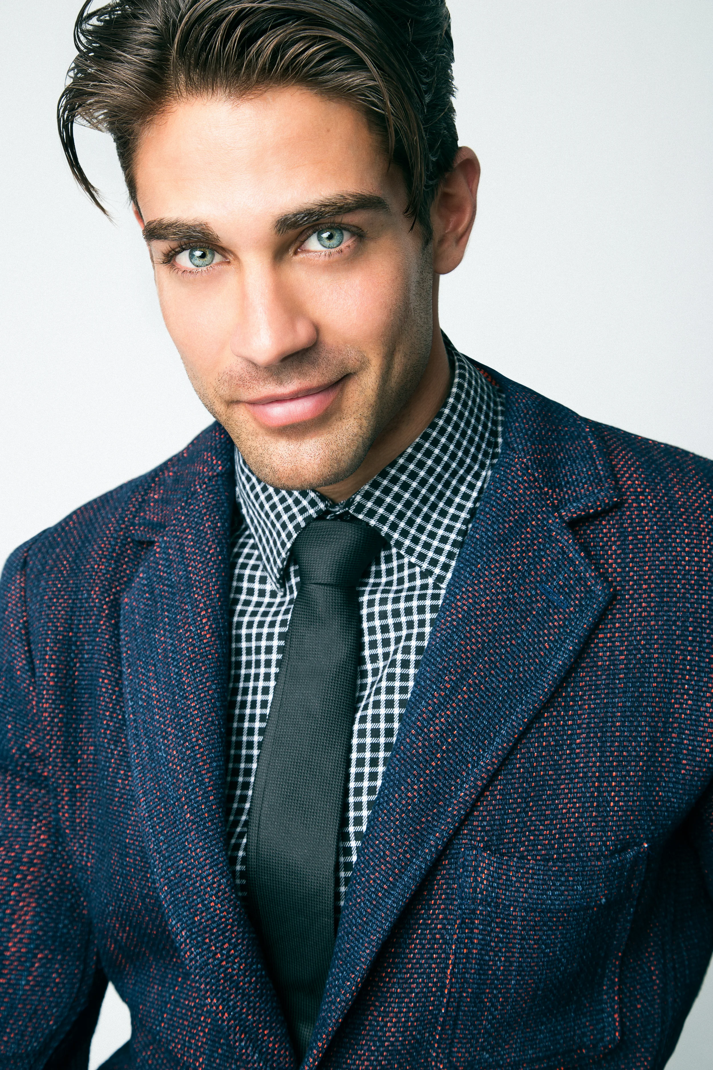 FAVM01_Suits_0695.jpg
