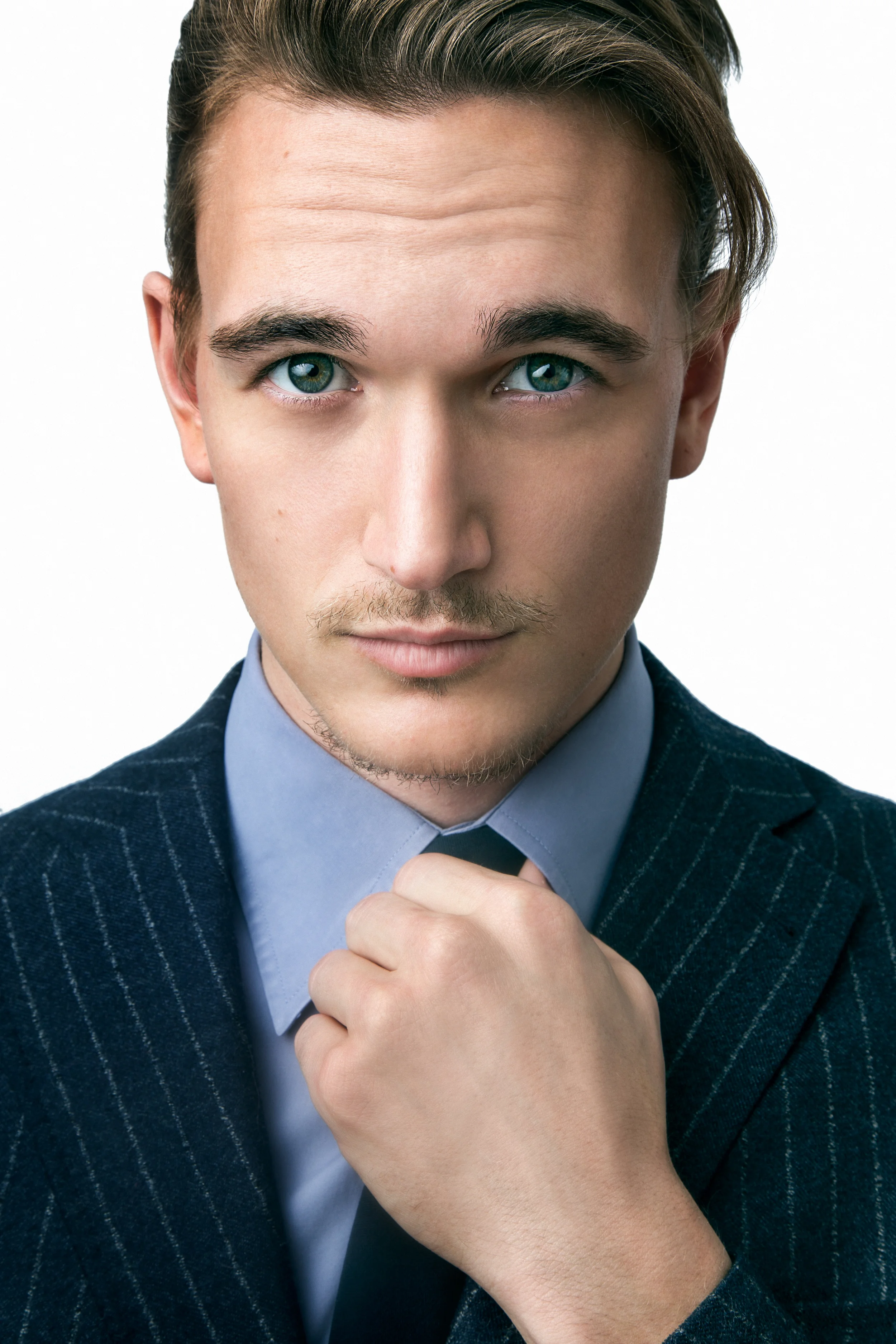 FAVM01_Suits_1227.jpg