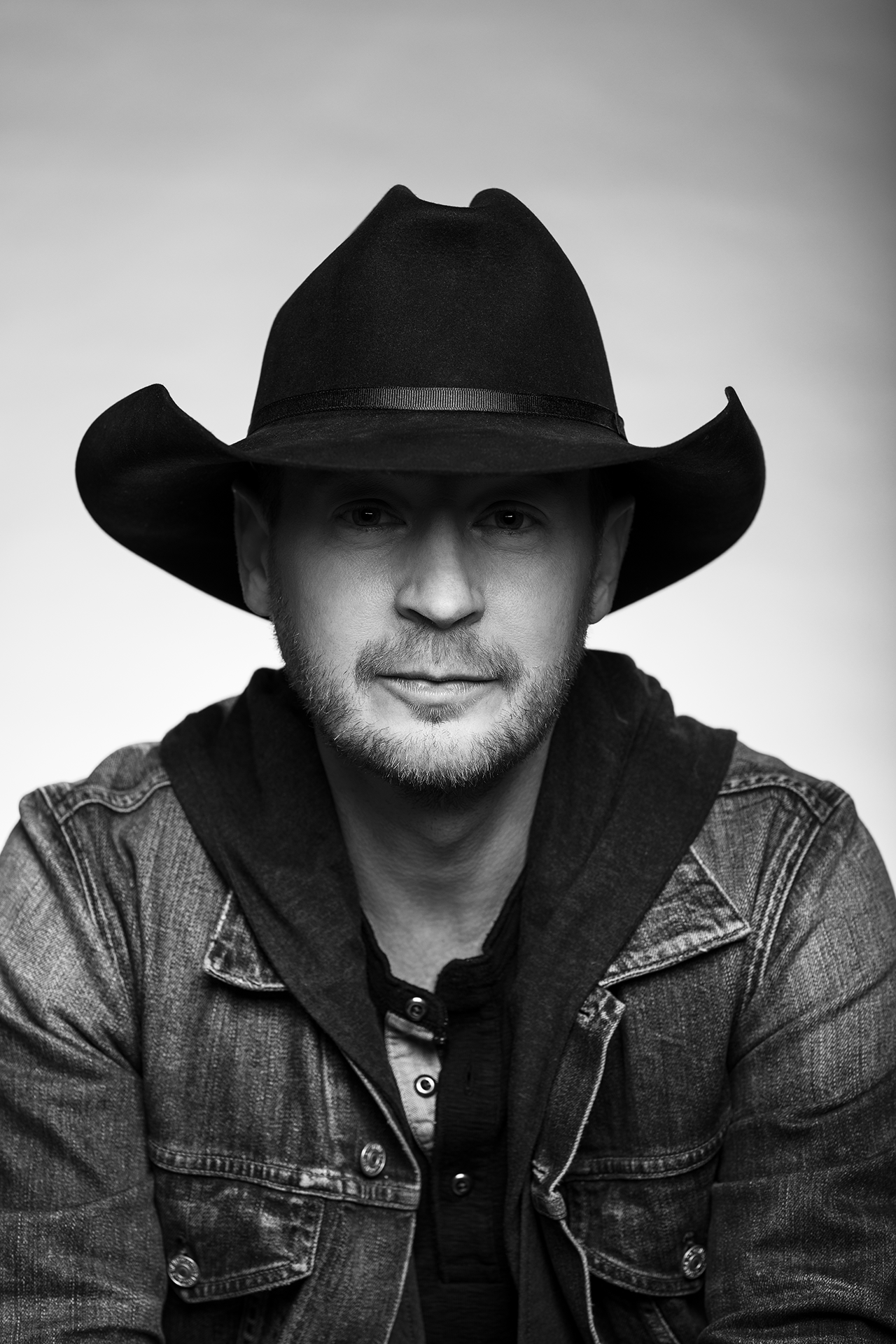 Paul Brandt-145A1694.png