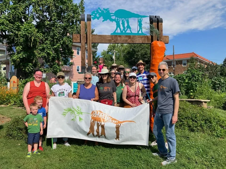 Dundee Day! Gotta love it. Great vibes, great people, beautiful community, loads of fun and amazing weather! @dundeeday @dundeecommunitygarden