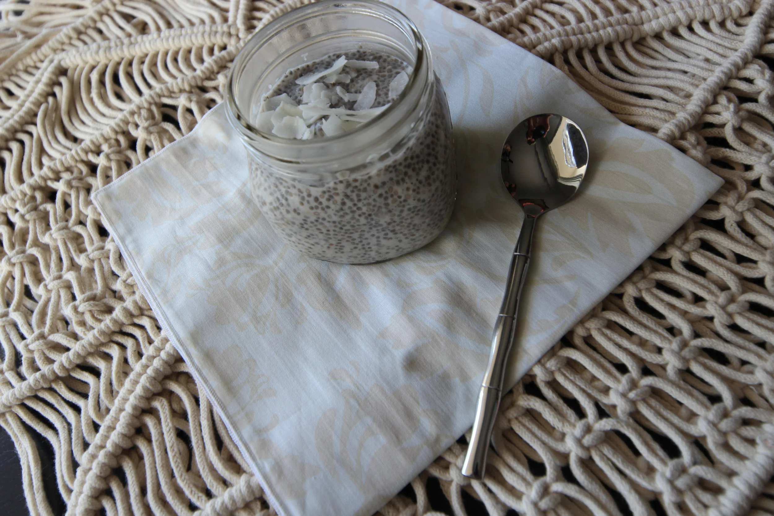 10 Easy, Healthy Snacks That Will Keep You Slim and Energized