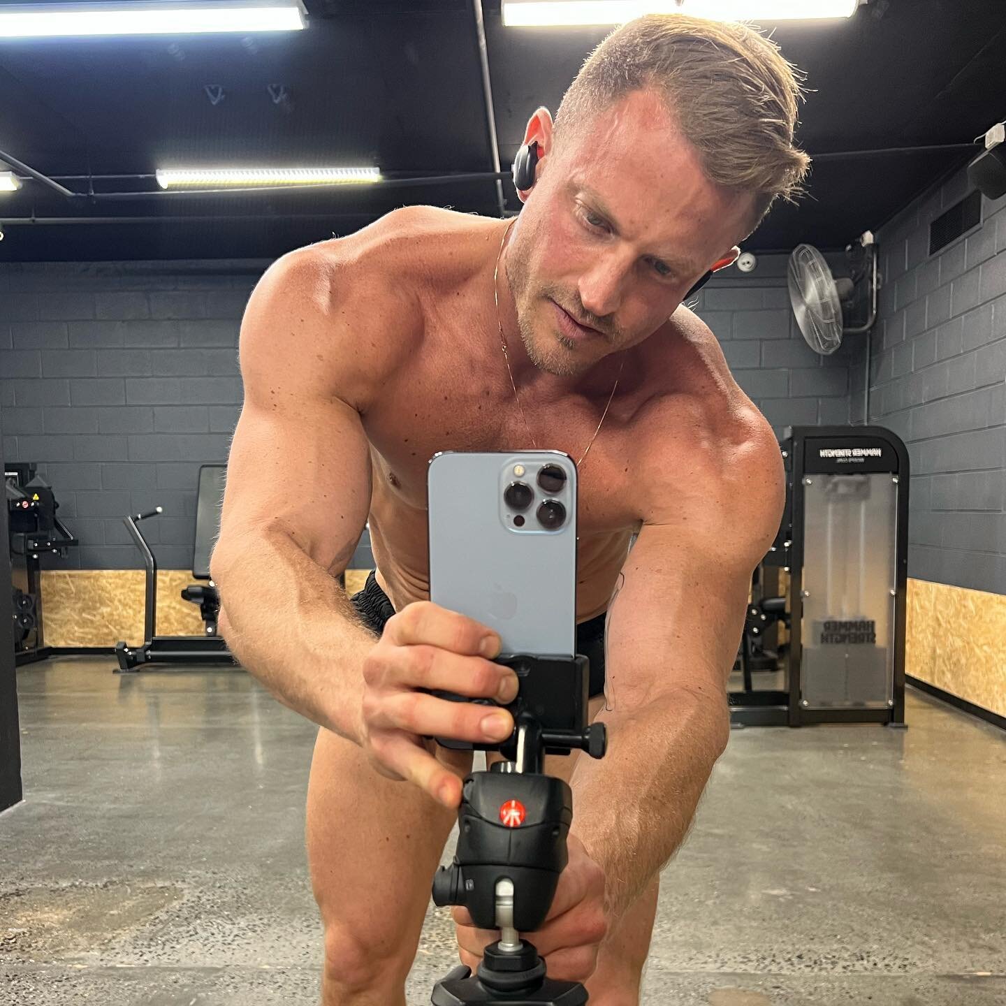 🎥 NEW CONTENT COMING SOON 🎥

I never really put a whole lot of thought into what I used to post before, but that has changed. 

Anyone that knows me knows how deep my love is for what I do, and instead of dreading social media like I used to - I no