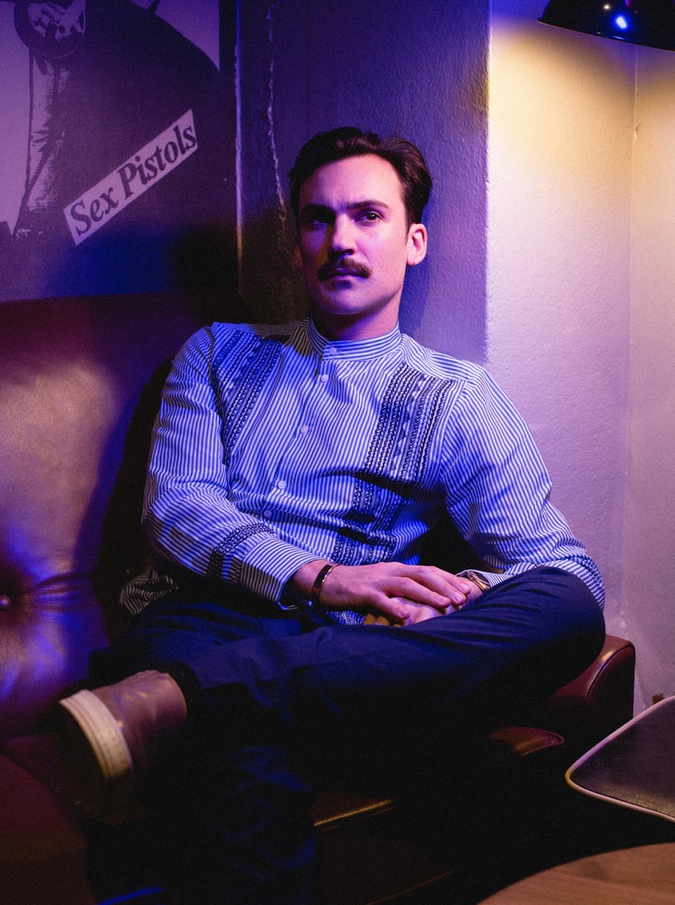 Henry Lloyd-Hughes