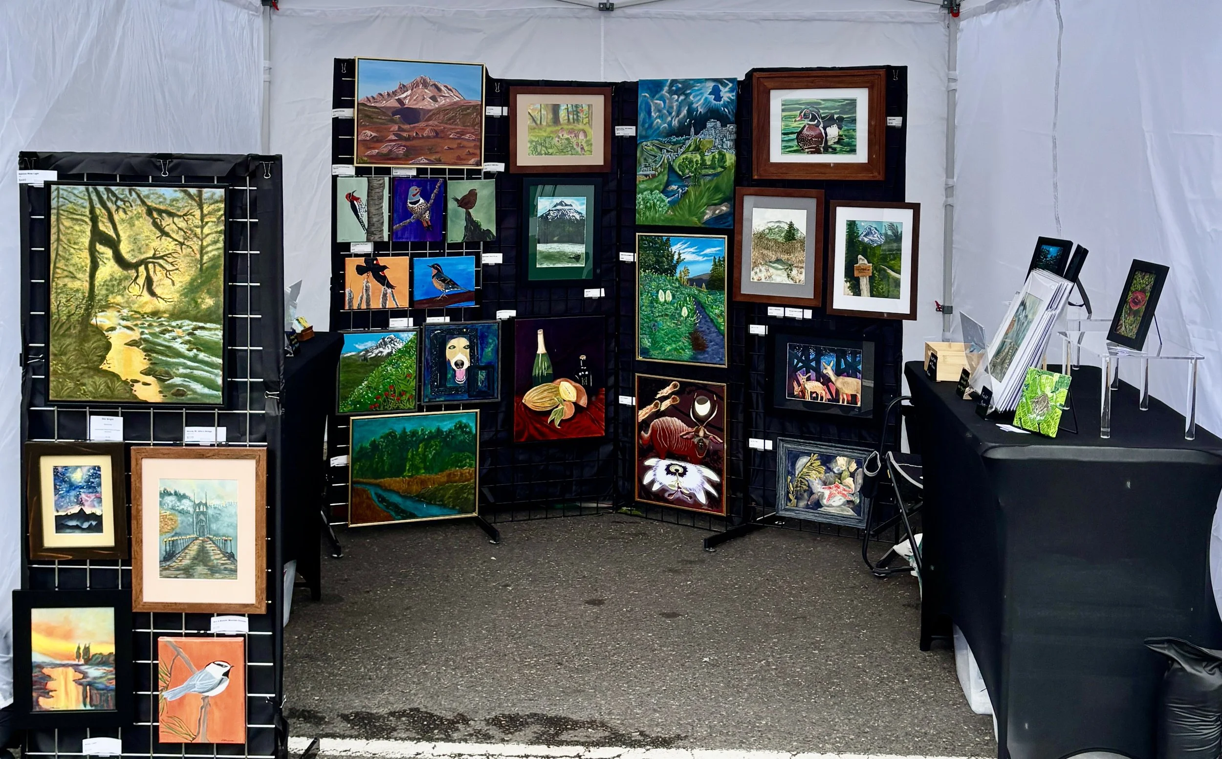 First Friday market in Troutdale 