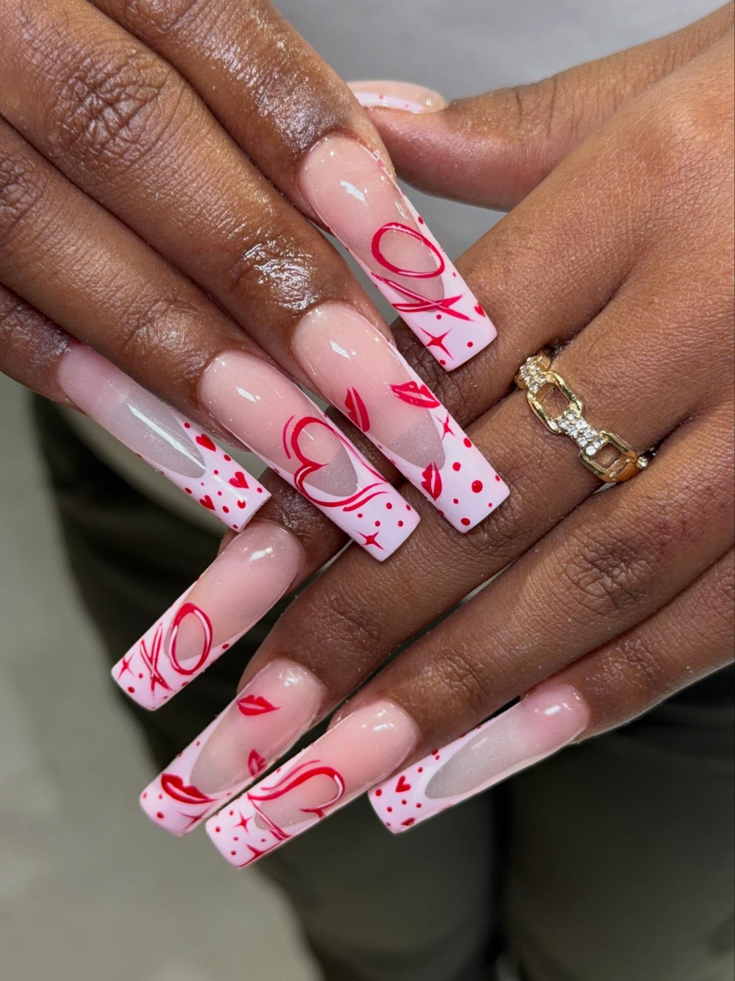 Love is in the air- and on these nails 😉💌💕

Hammond Nails Sandy Springs
☎️(404)459-0750 for appointments!
We also accept walk ins.
#valentines #nailart #nailinspiration #nailsnailsnails #valentinesnails
