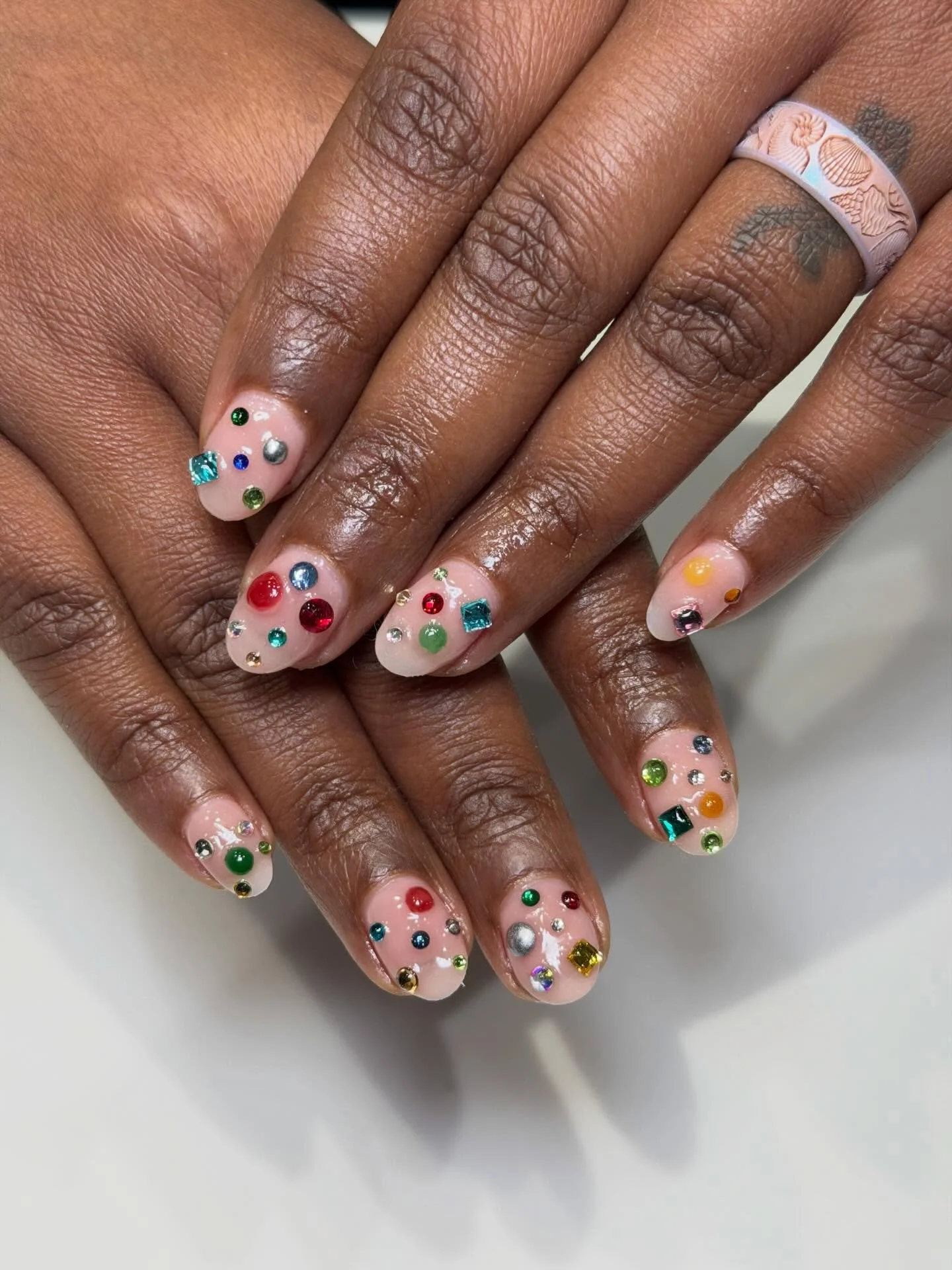 Blinged all around✨✨

Hammond Nails Sandy Springs
☎️(404)459-0750 for appointments!
We also accept walk ins.

#hammondnailssandysprings #nailart #nailinspiration #nailsnailsnails #atlanta