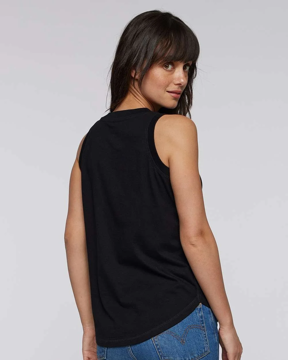LAT_3592_Black_Back_High_Model.jpg