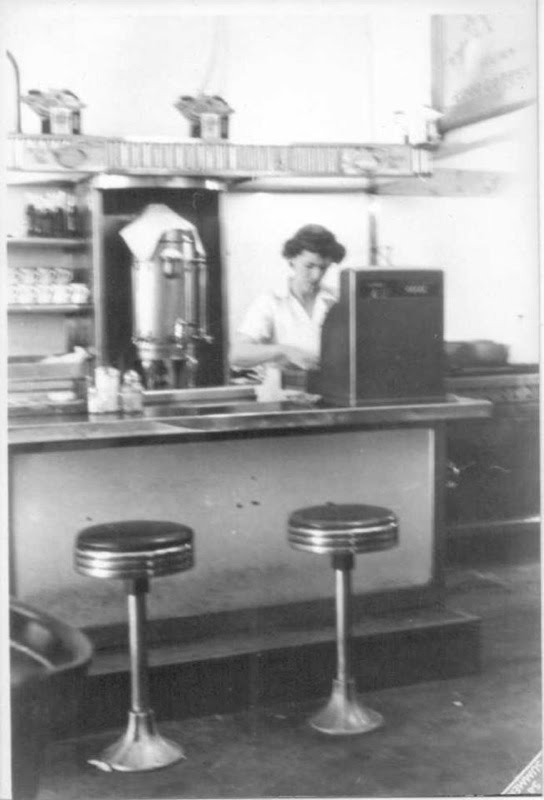 1940w burger bar.jpg