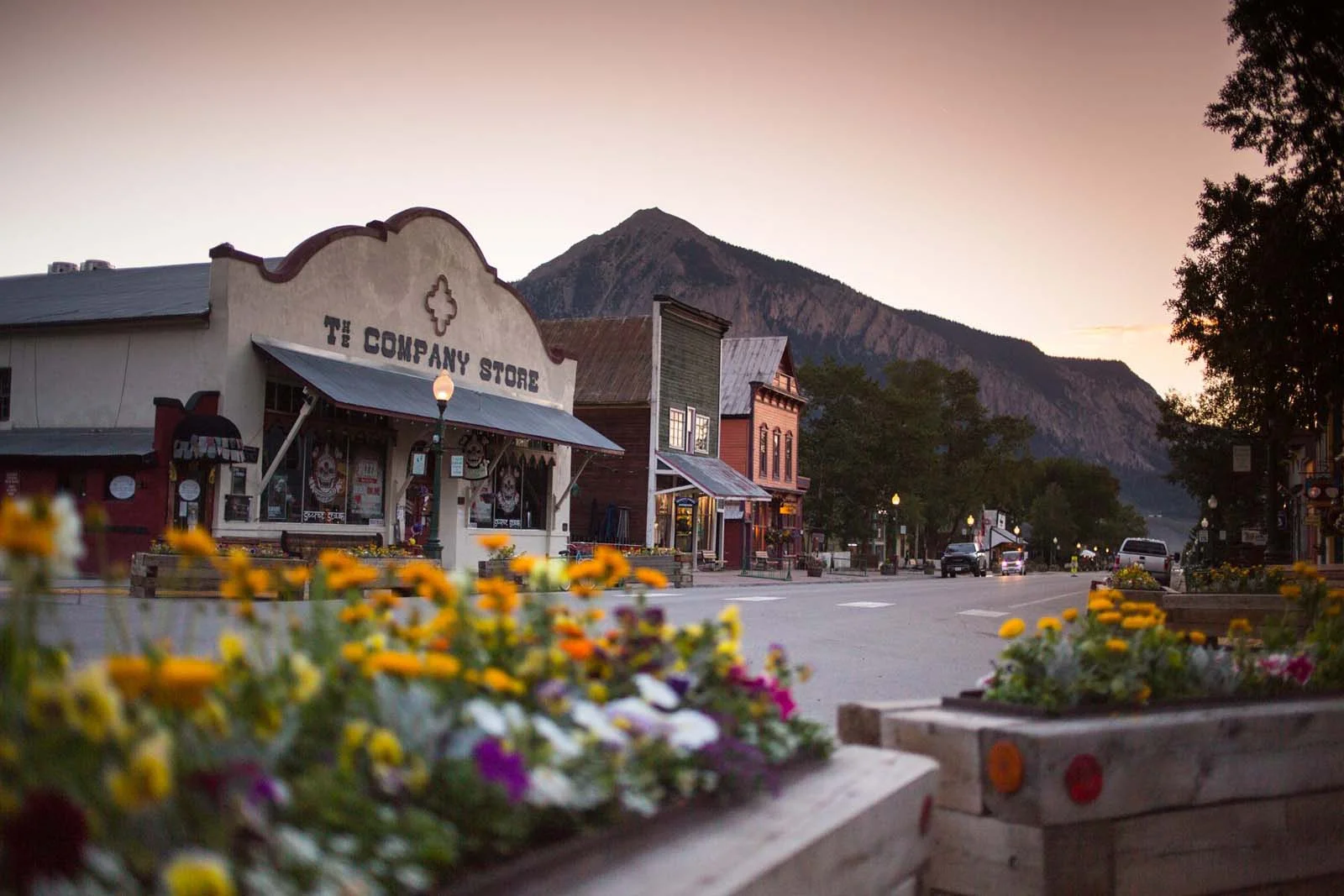 shopping-crested-butte_crested-butte-mountain-resort.jpg