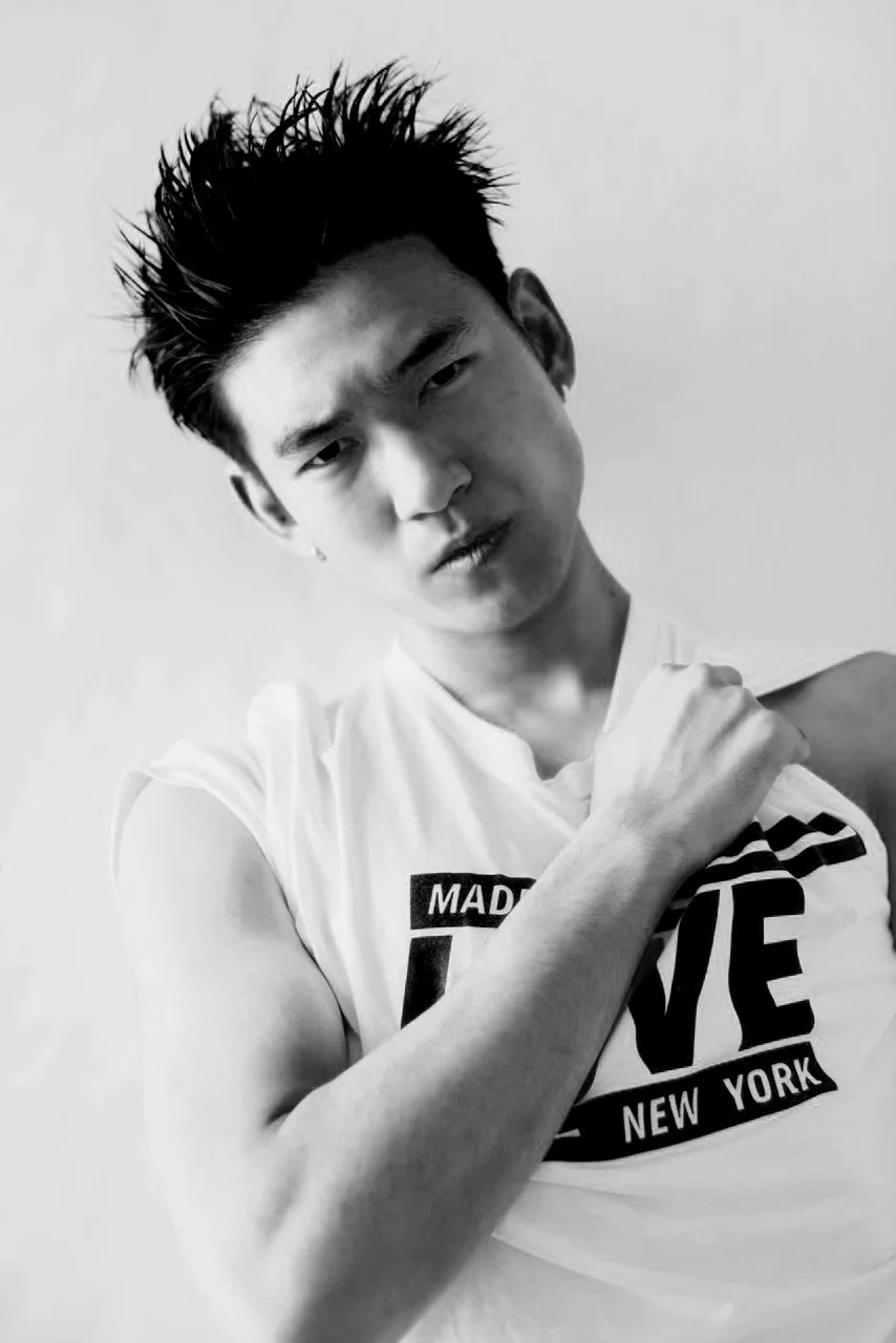 Hao_6 blkandwhite.jpg