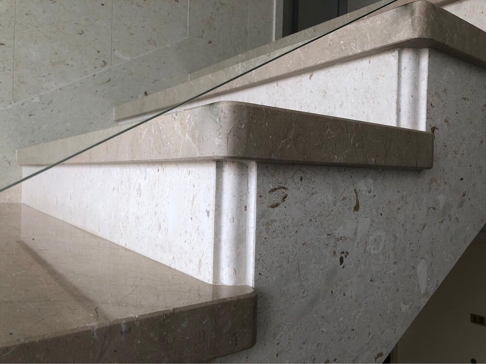 A series of #marblestaircases crafted using our stone and installed for the local market in Kosovo
.
.
#marble #marbleprocessing #design #stairs #construction #interior #exterior #localmarket