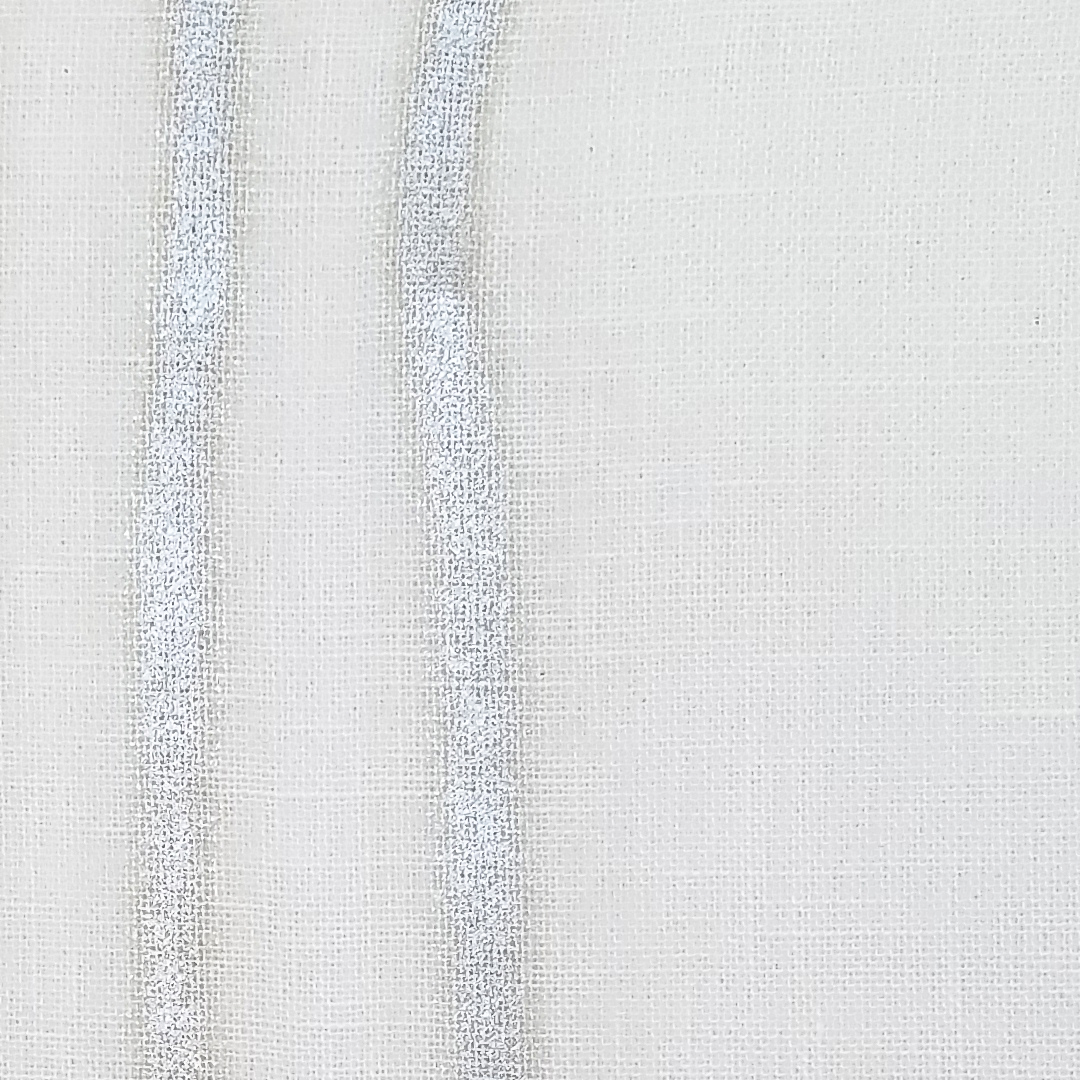 Y129-03 Pearl/White