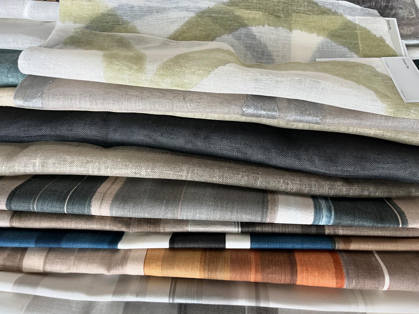 Autumn leaves

Carolyn Ray Textiles and Papers for Interiors 
Handpainted to specification
#Home #InteriorDesign #Decor #Interiors
#Homelnspo #Homelnspiration #HomeDesign
#LuxuryLiving #LuxuryLifestyle #ModernHome
#InteriorLovers #TextileStudio #Fabr