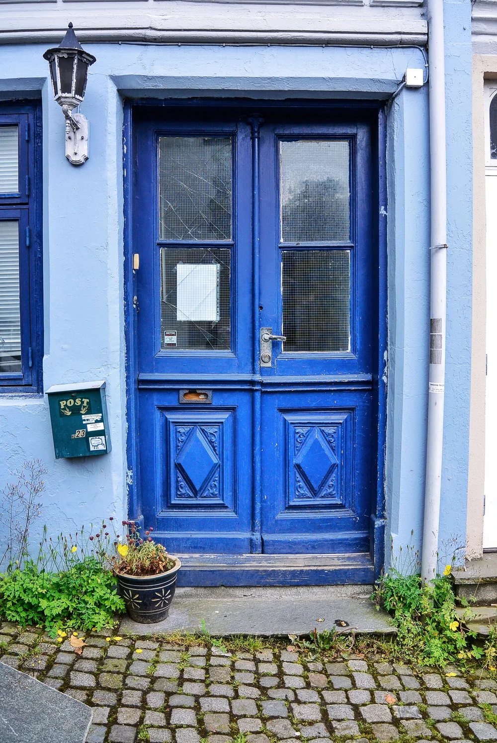 Blue Door Bergen