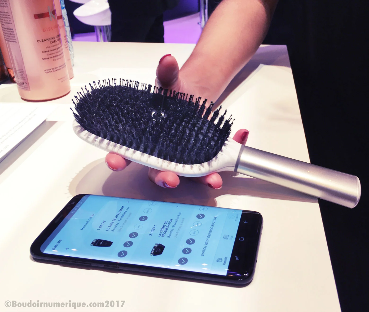 Première présentation européenne de Kérastase Hair Coach powered by Withings, sur le stand L'Oréal de Vivatech 2017 (photo : Le Boudoir Numérique)