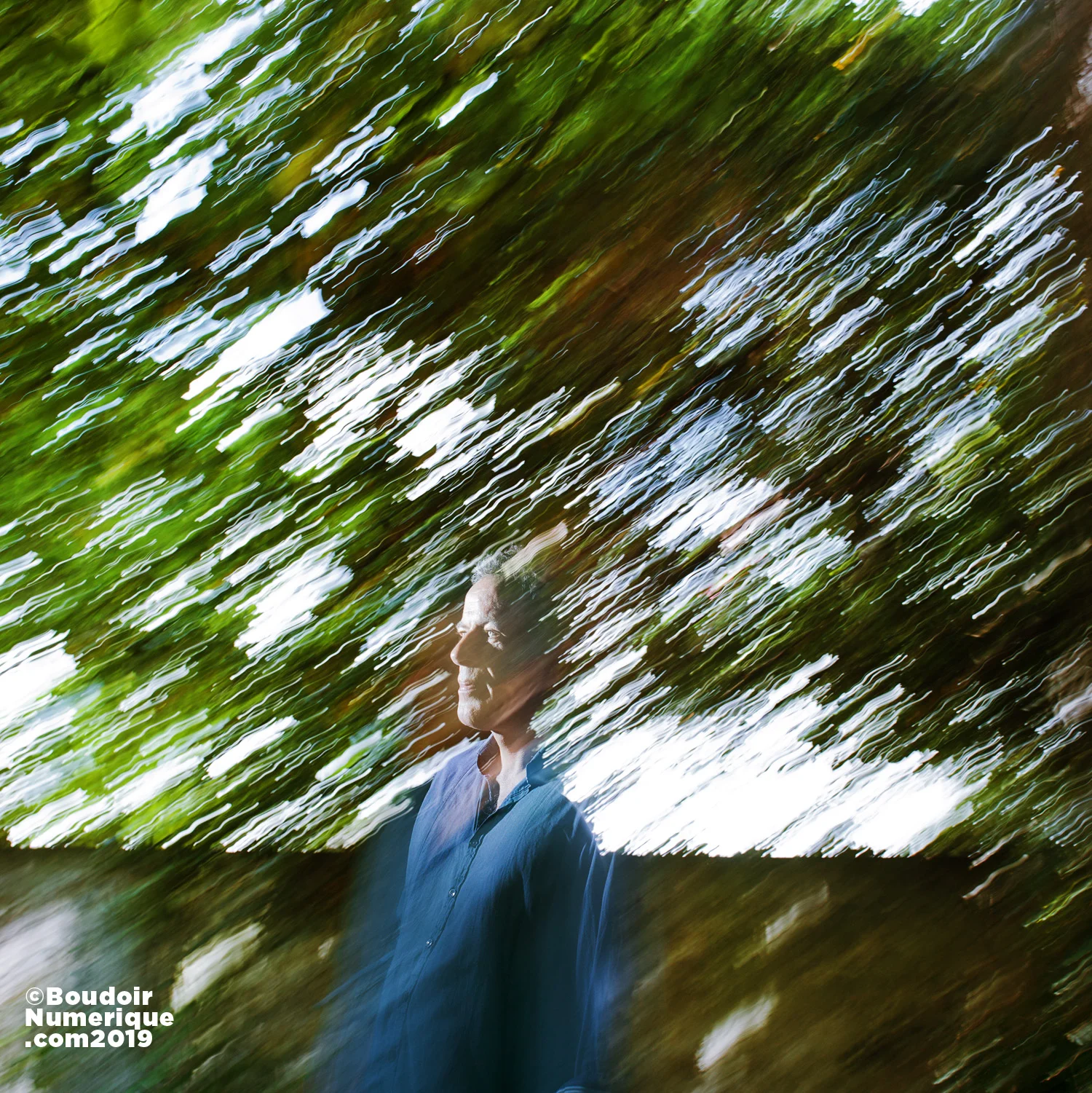 Le photographe Jean-Pierre Attal, le 25 juin 2019, à Issy-Les-Moulineaux (© Lionel Samain pour Le Boudoir Numérique)