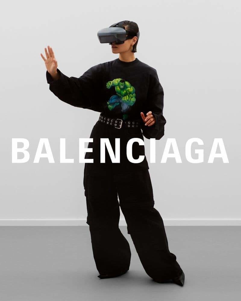Balenciaga faz do desfile uma experiência virtual com direito a videogame!