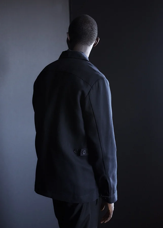 DR_shot6_black_2142_web.jpg