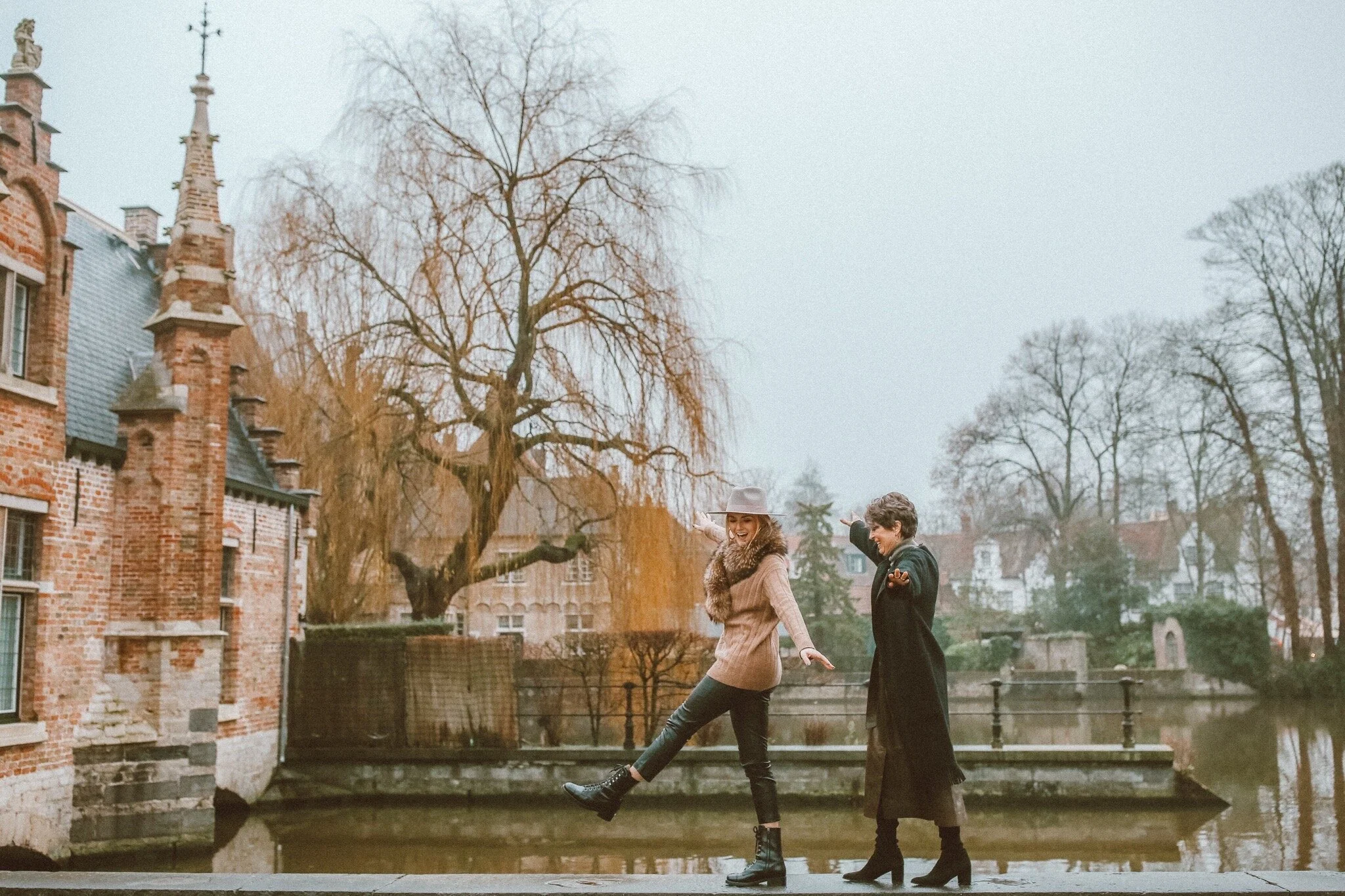 City Guide: Antwerp + Day Trips To Bruges &amp; Ghent 