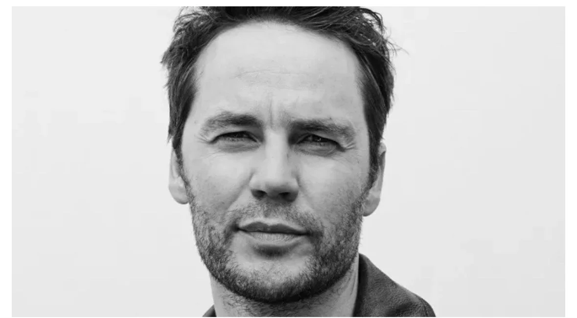 ELEVEN DAYS LANDS TAYLOR KITSCH & PETER LANDESMAN