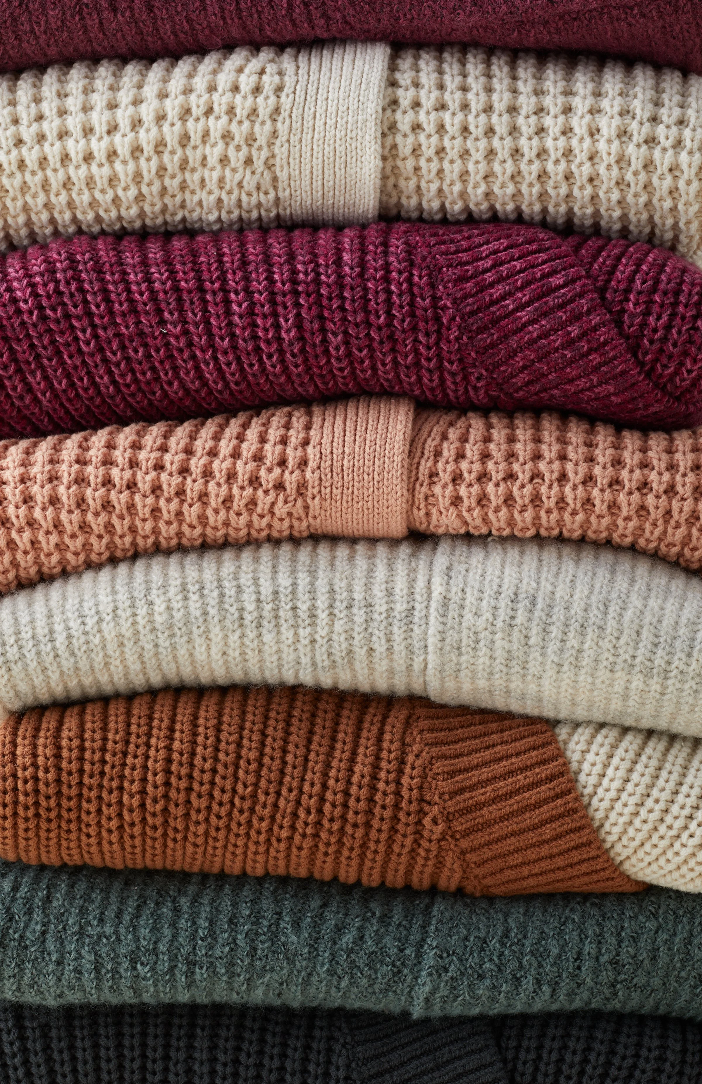 SWEATER_STACK_0001.jpg