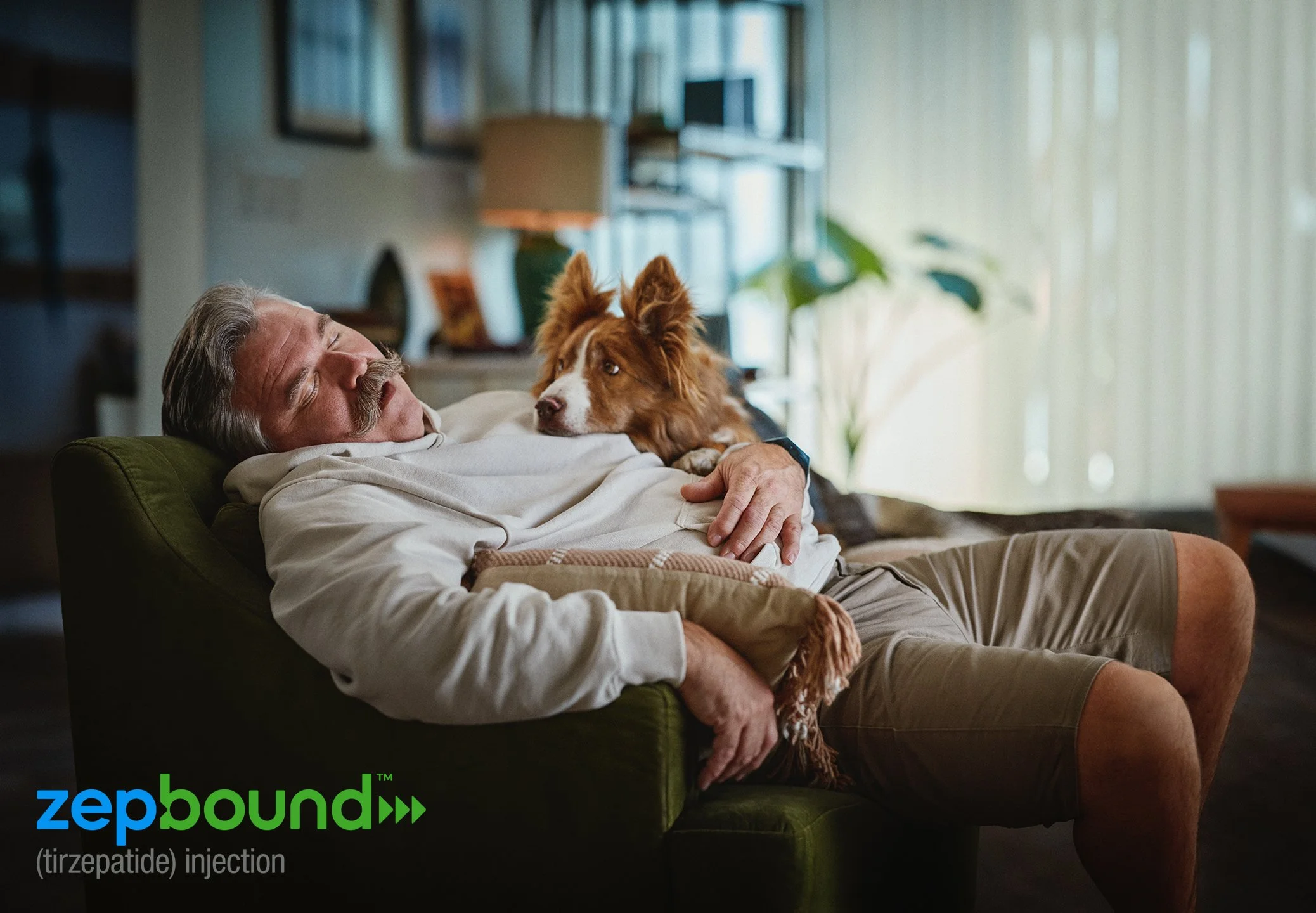 01_Sleep_Dog_Couch_6340_R2_FIN.jpg