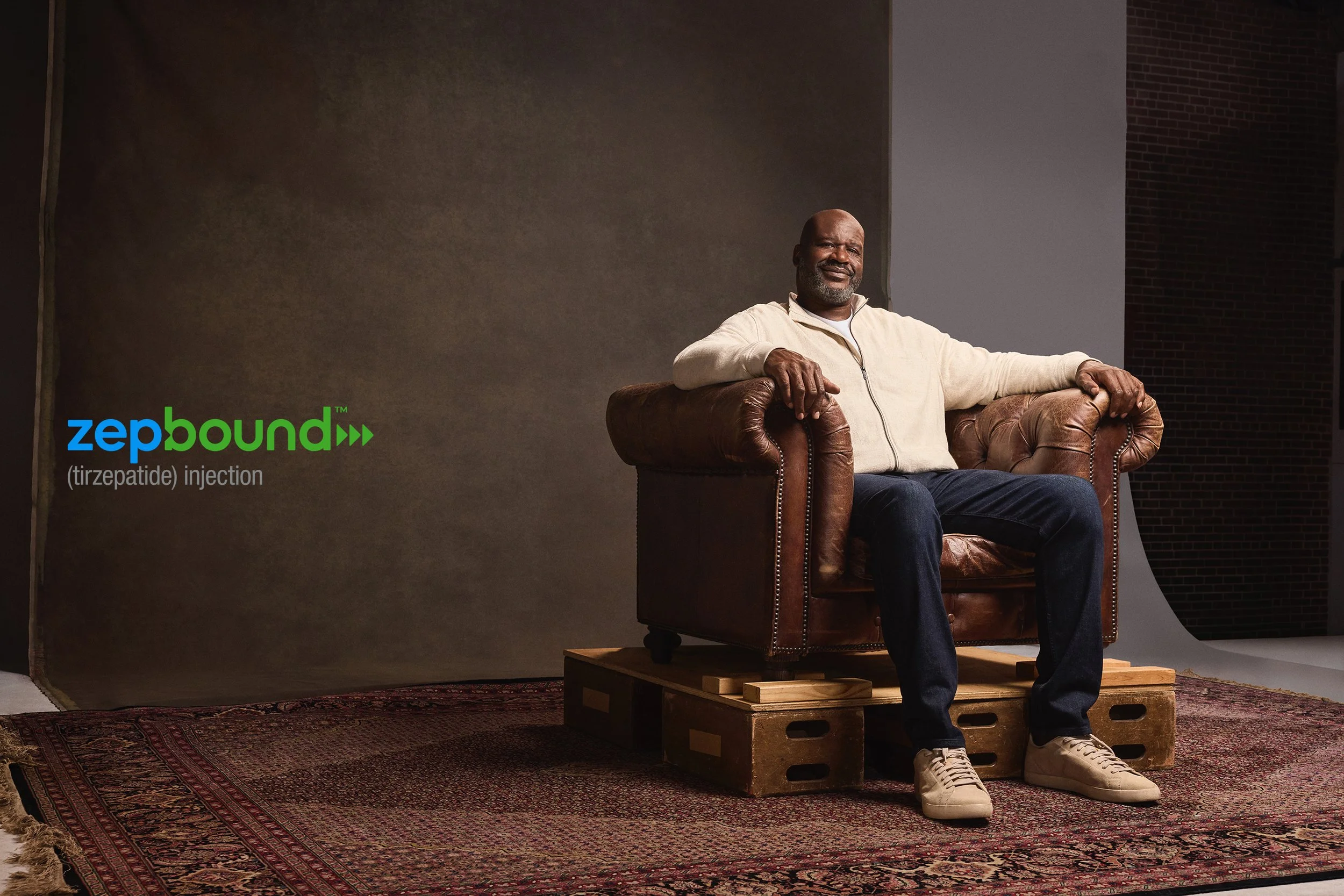 LILLY_SHAQ_1_CHAIR_176_r3_FIN.jpg