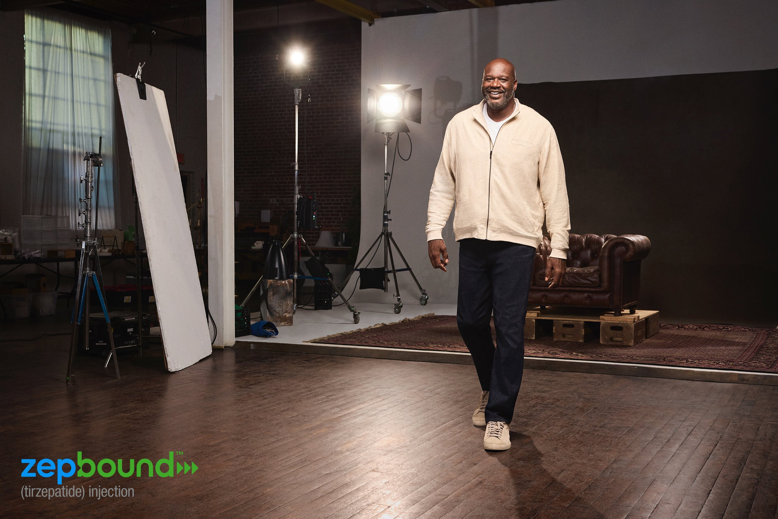 LILLY_SHAQ_4_WALKING_023_r3_FIN.jpg