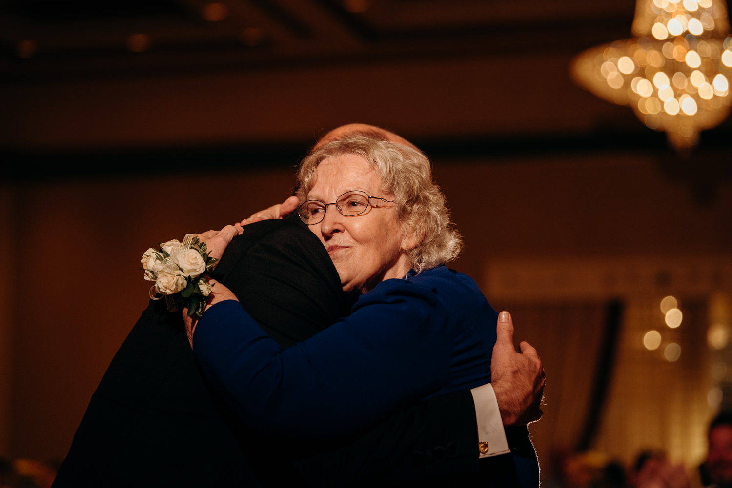 Grant Beachy wedding portrait editorial photography elkhart chicago goshen south bend-059.jpg