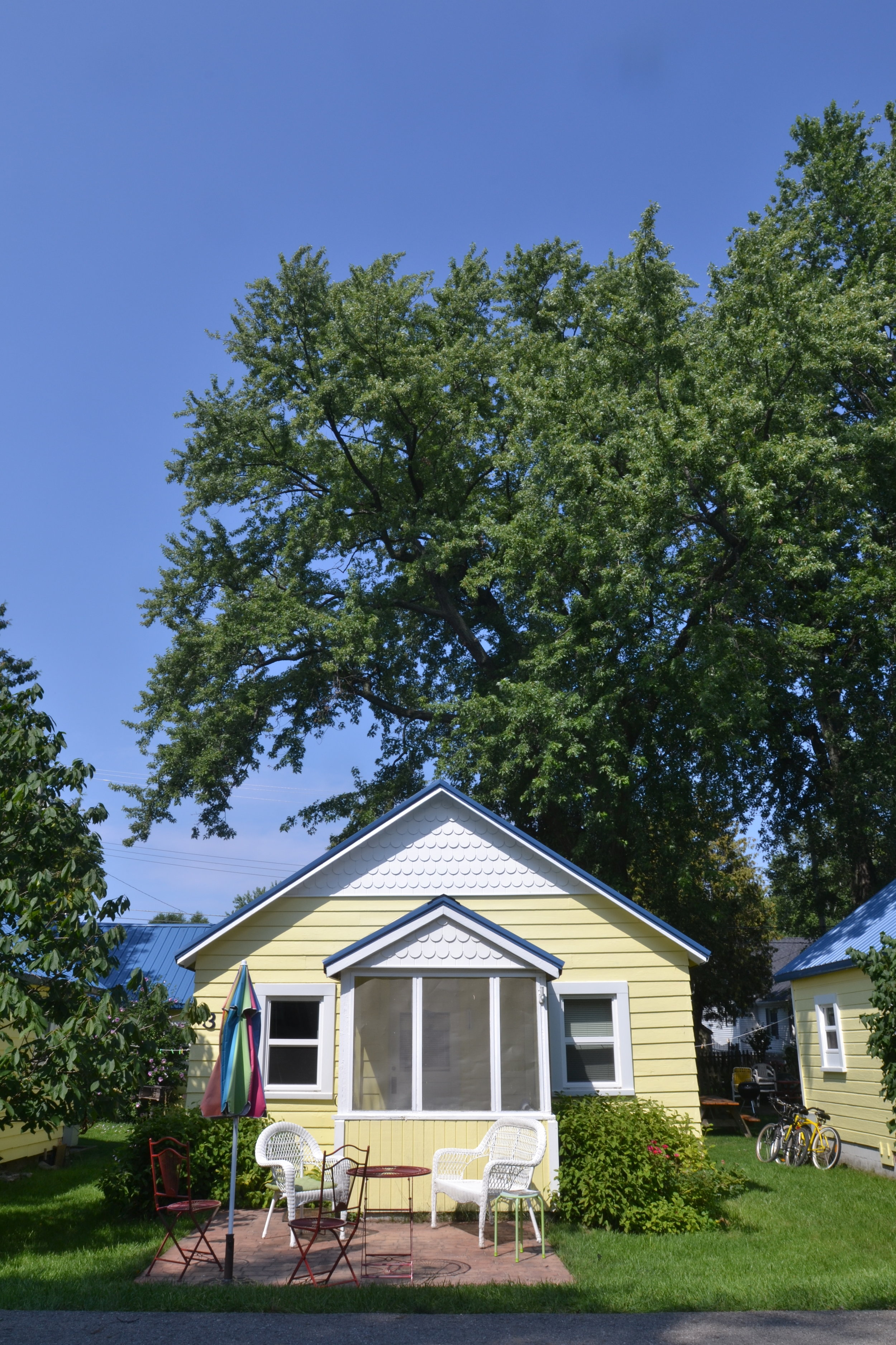 Stay In A Cottage In Port Austin Michigan Little Yellow Cottages