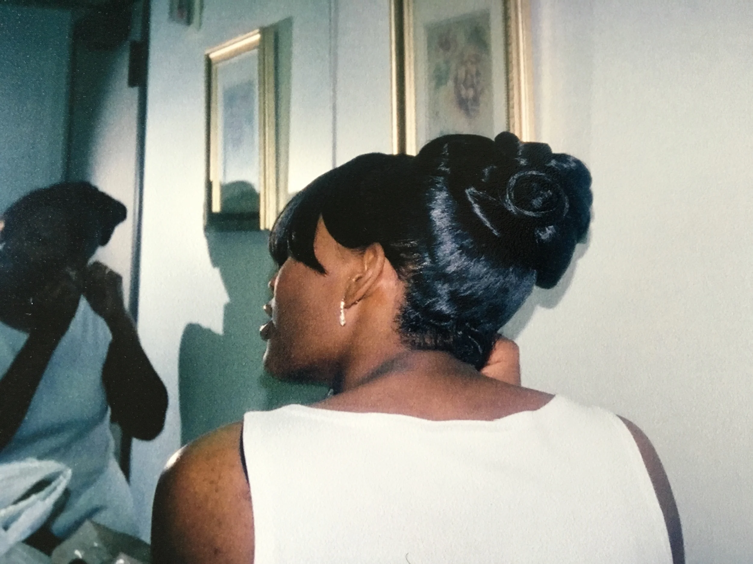 The Style - Pin curl ponytail