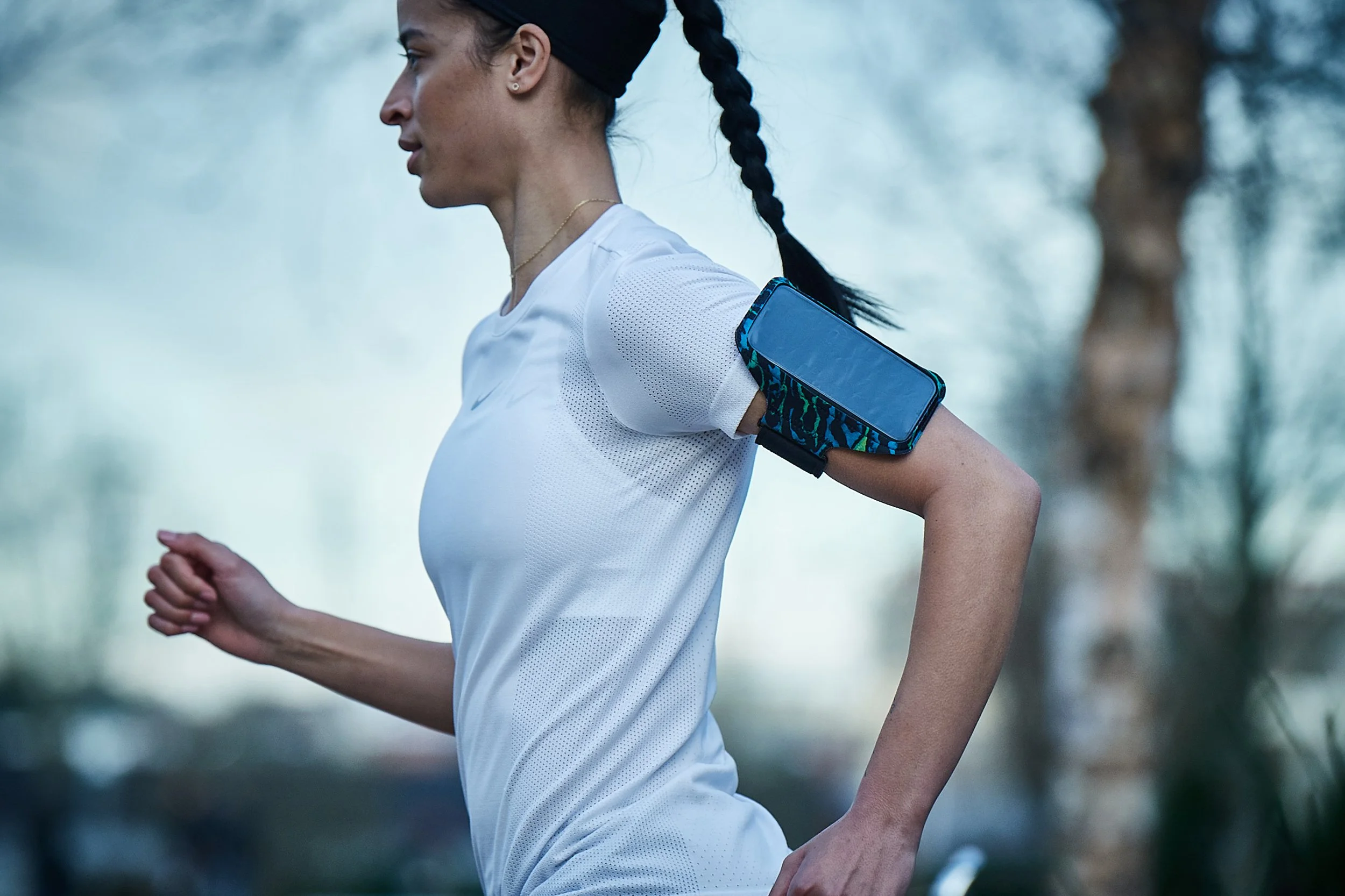 SP21_ONBODY_STILL_ARMBAND_8171.jpg