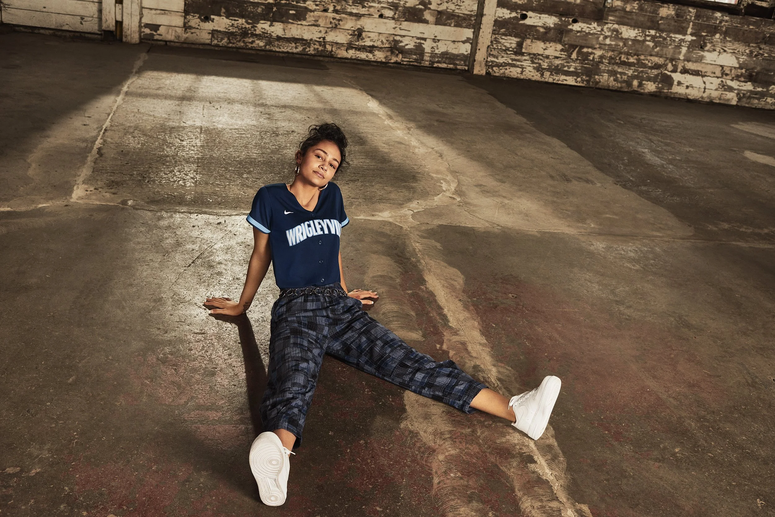 NIKE_MLB_CC_CHICUBS(FEMALE)REPLICA LOOK_010110_01.jpg