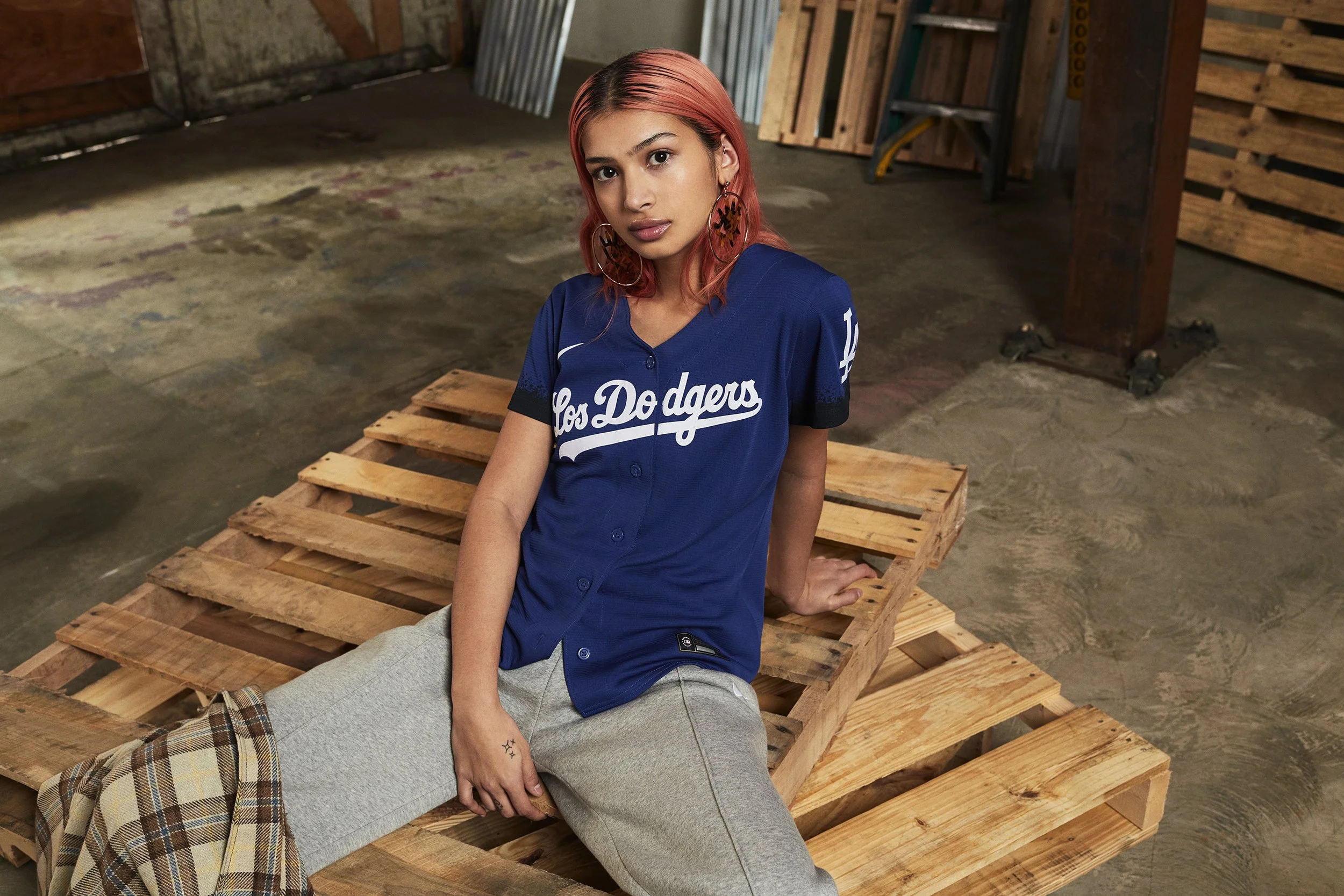 NIKE_MLB_CC_LA(FEMALE)REPLICA LOOK_016449_01.jpg