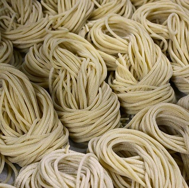 Send noods. #tgif 🍝
.
.
.
#littledomsla #losfeliz #losangeles #brunch #breakfast #lunch #dinner #larestaurants #lafood #food #foodie #italian #labars