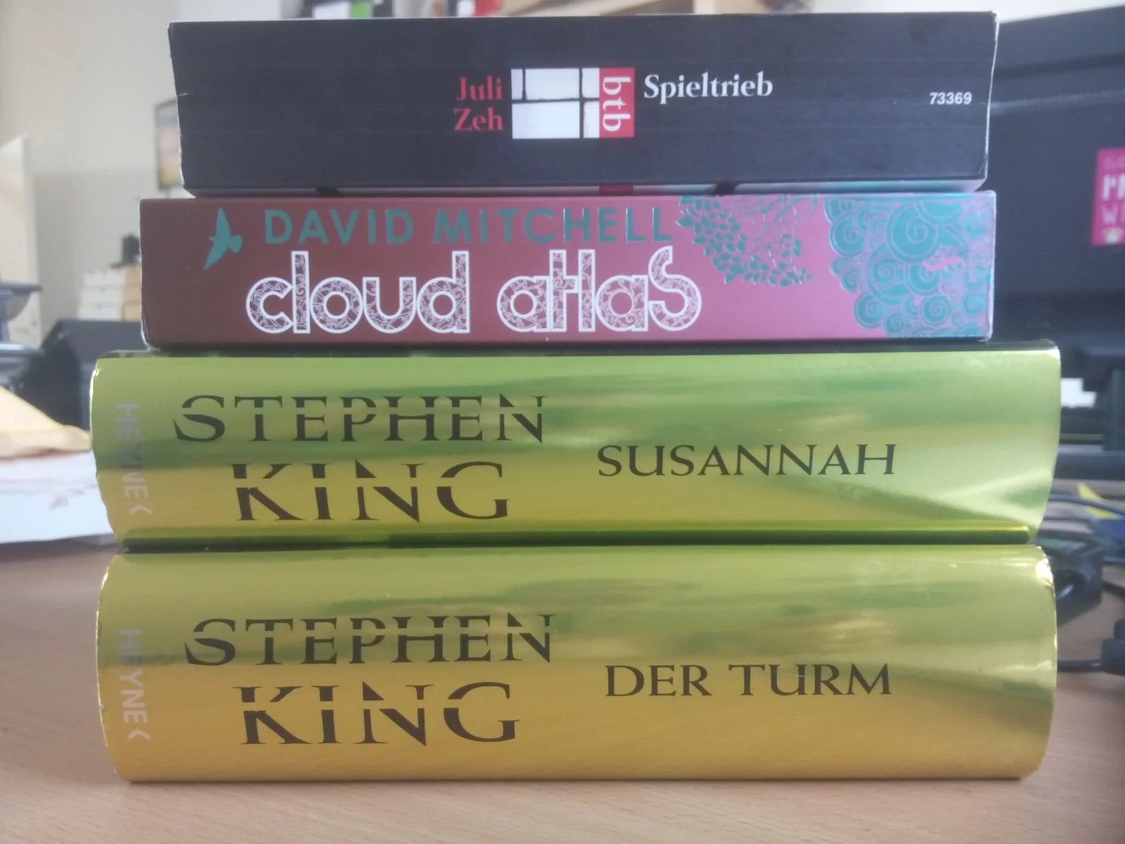 Book Report - 2004 Edition: Building Temples, Cheering and Getting to the Final Sentence [2004 Week]