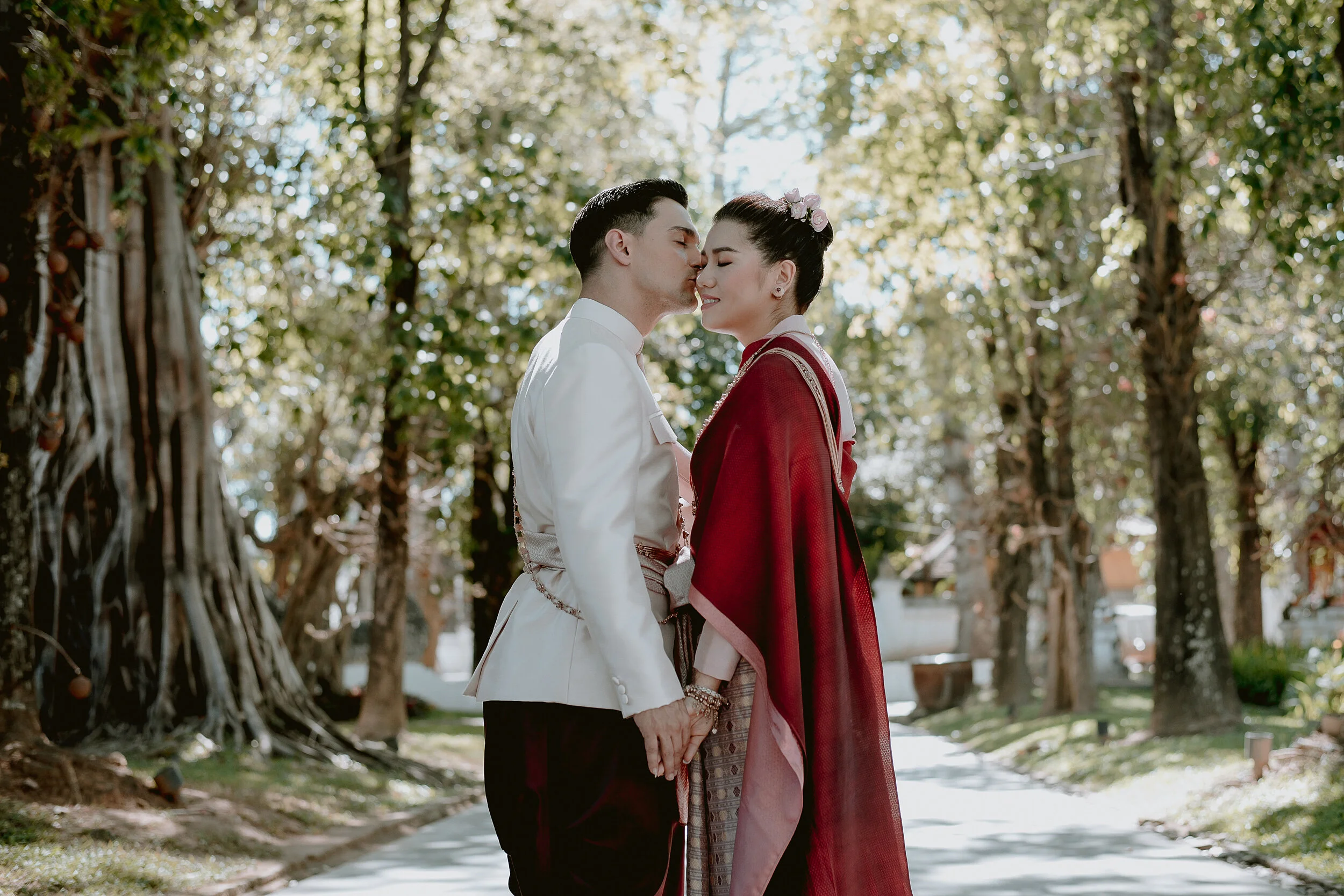 PRAEW + THOMAS E&R32.jpg