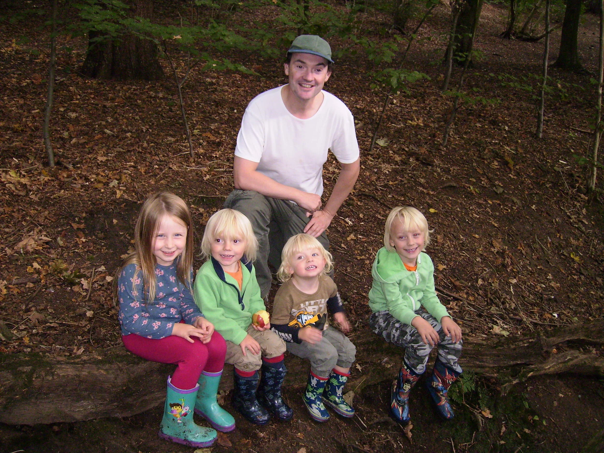 Rawdon kids pose.JPG